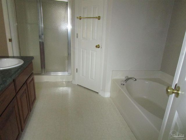 5191 Goshawk Dr, Milton, FL 32570