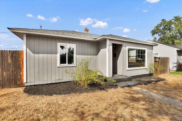 903 E Rowan Ave, Spokane, WA 99216