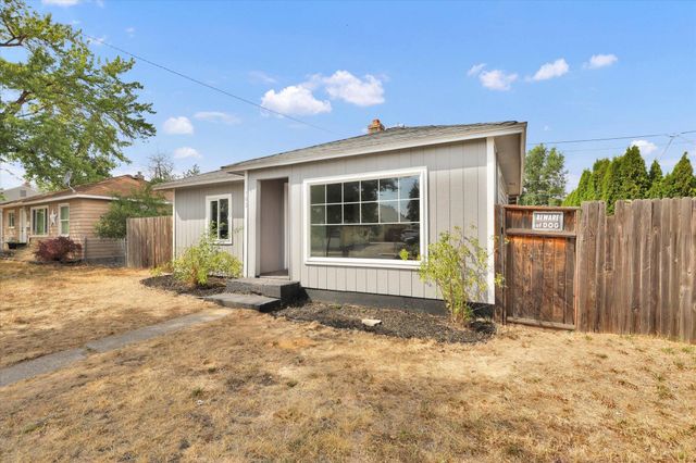903 E Rowan Ave, Spokane, WA 99216