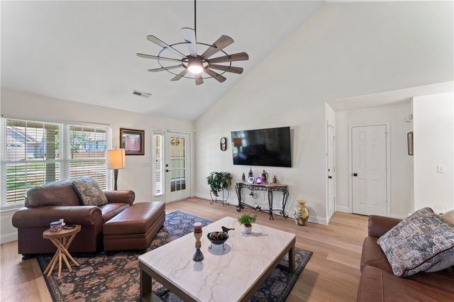 126 Grand Oak Circle, Pendleton, SC 29670