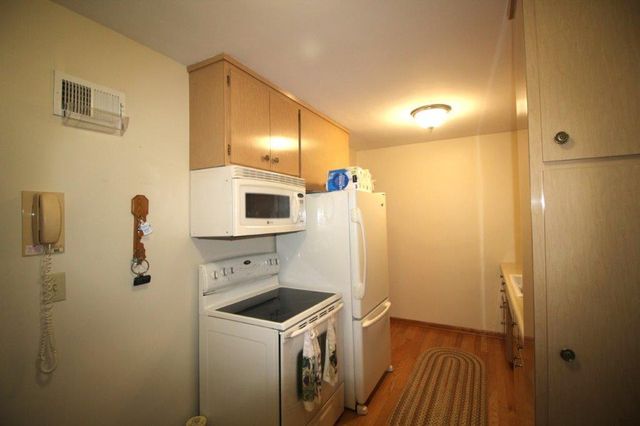 794 Howard Street N, Saint Paul, MN 55119