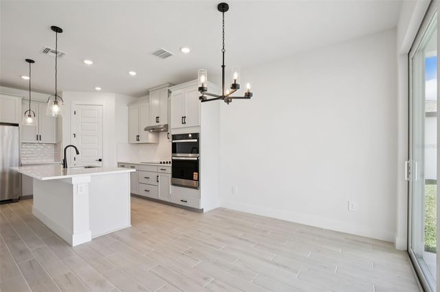 148 SHADY EDGE LOOP, Nokomis, FL 34275