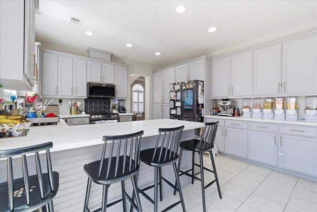 416 Savannah Dr, Lincoln, CA 95648
