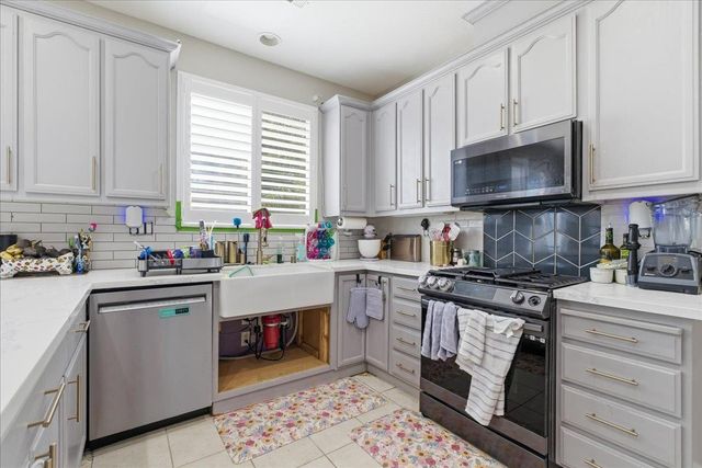 416 Savannah Dr, Lincoln, CA 95648