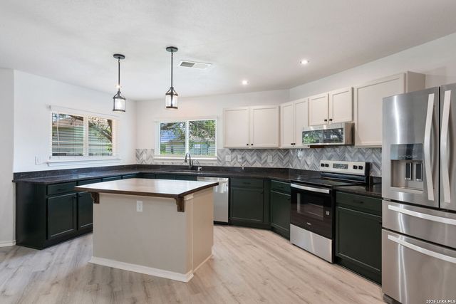 15835 MARISA PL, San Antonio, TX 78247