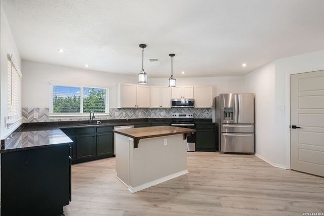 15835 MARISA PL, San Antonio, TX 78247