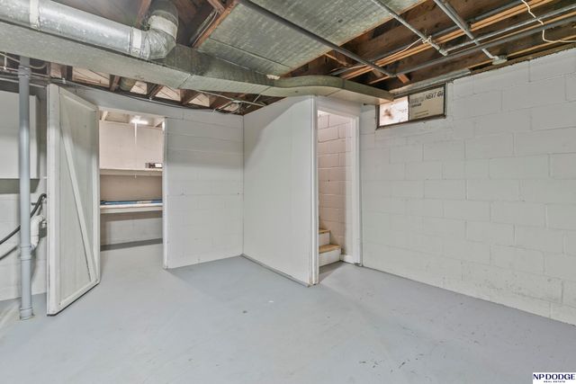 3164 Ida Street, Omaha, NE 68112