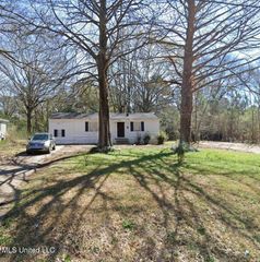 3068 Woodview Drive, Jackson, MS 39212