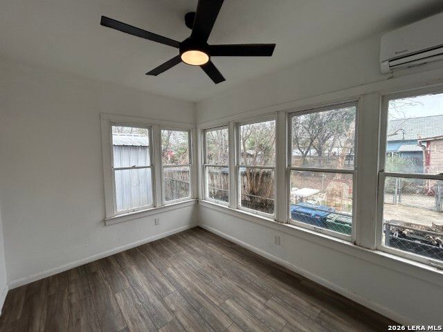 451 E MITCHELL ST, San Antonio, TX 78210