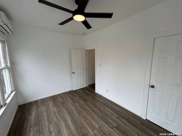 451 E MITCHELL ST, San Antonio, TX 78210