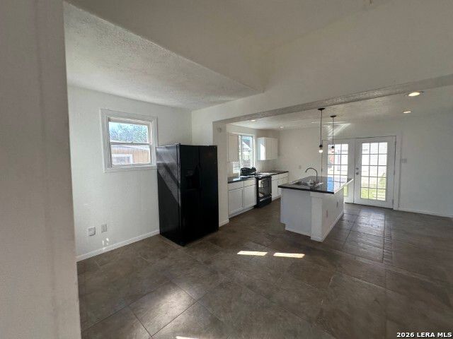 451 E MITCHELL ST, San Antonio, TX 78210