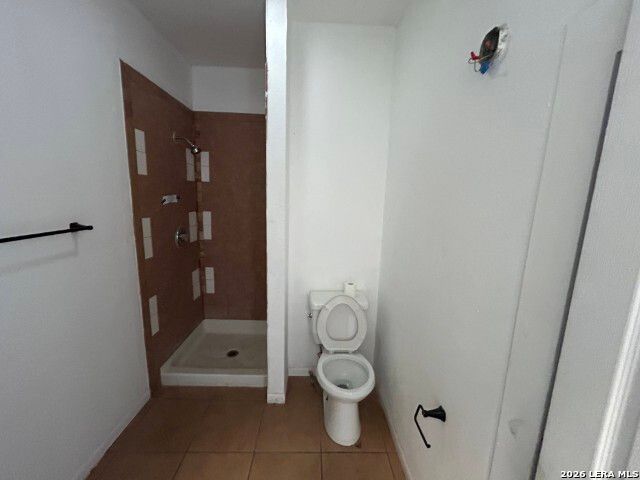 451 E MITCHELL ST, San Antonio, TX 78210