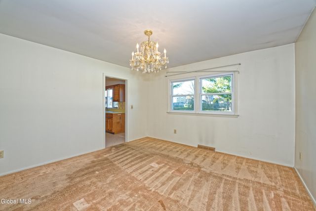 3 Dante Terrace, Colonie, NY 12110