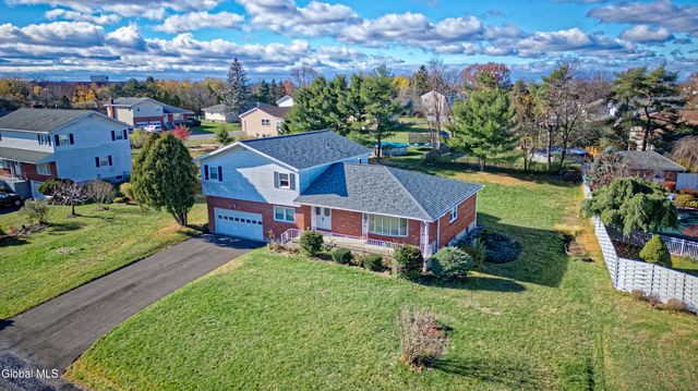 3 Dante Terrace, Colonie, NY 12110