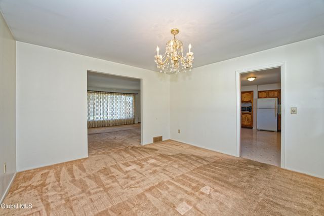 3 Dante Terrace, Colonie, NY 12110