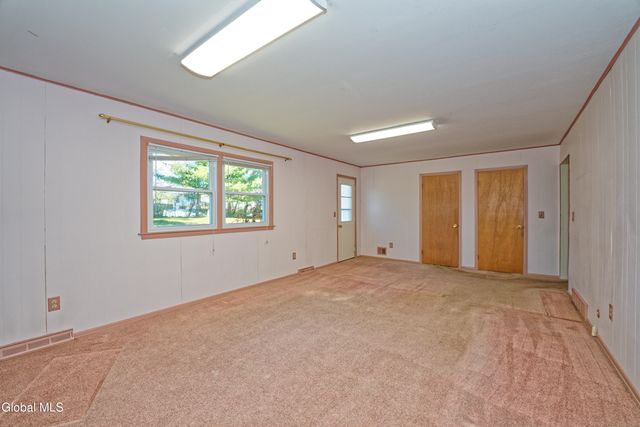 3 Dante Terrace, Colonie, NY 12110