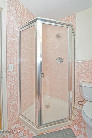 3 Dante Terrace, Colonie, NY 12110