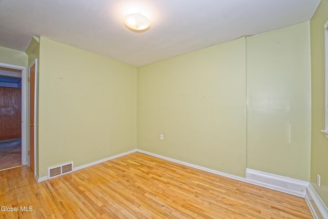 3 Dante Terrace, Colonie, NY 12110