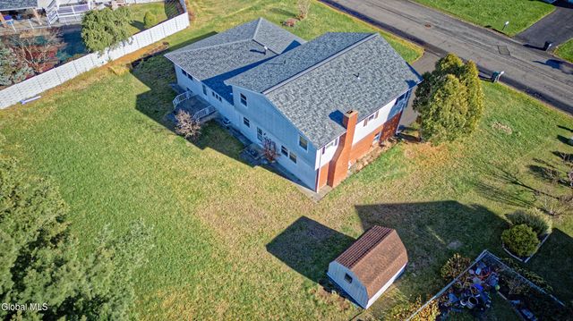 3 Dante Terrace, Colonie, NY 12110