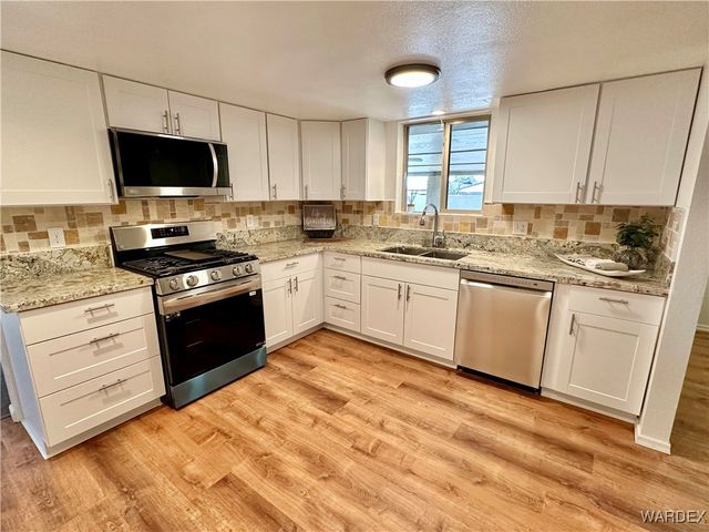 3165 Louise Avenue, Kingman, AZ 86401