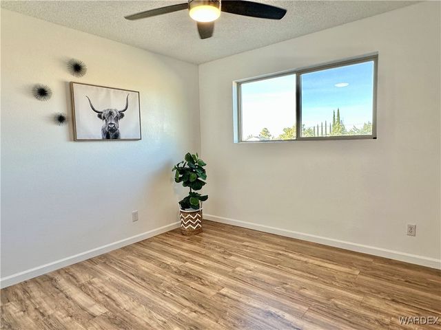 3165 Louise Avenue, Kingman, AZ 86401