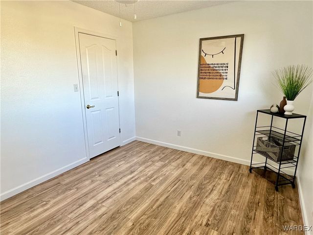 3165 Louise Avenue, Kingman, AZ 86401