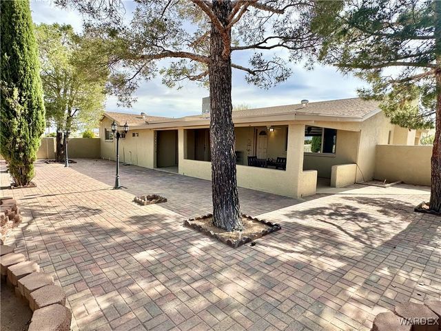 3165 Louise Avenue, Kingman, AZ 86401