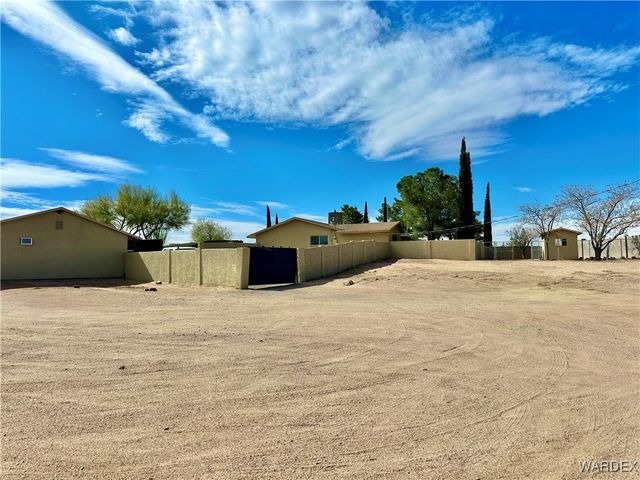 3165 Louise Avenue, Kingman, AZ 86401