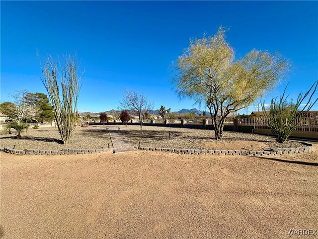 3165 Louise Avenue, Kingman, AZ 86401