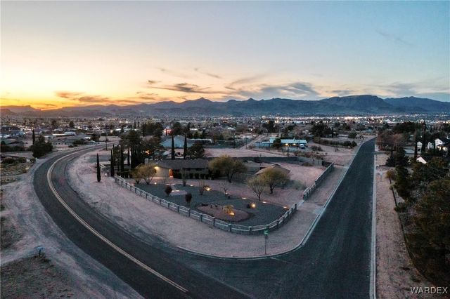 3165 Louise Avenue, Kingman, AZ 86401