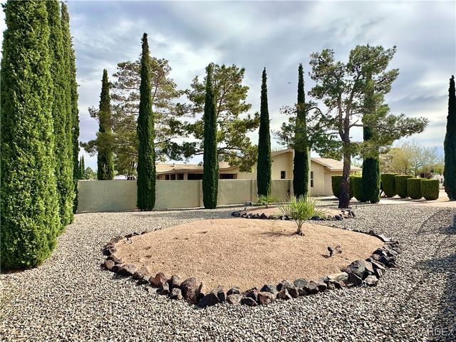 3165 Louise Avenue, Kingman, AZ 86401