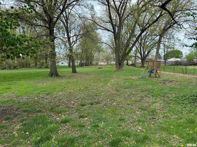 4421 W CROST Road, Peoria, IL 61604