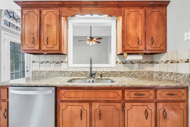 720 Superior Ln, Clarksville, TN 37043