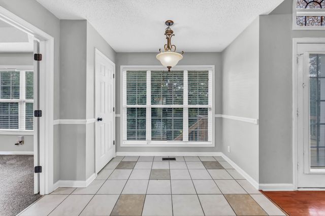 720 Superior Ln, Clarksville, TN 37043