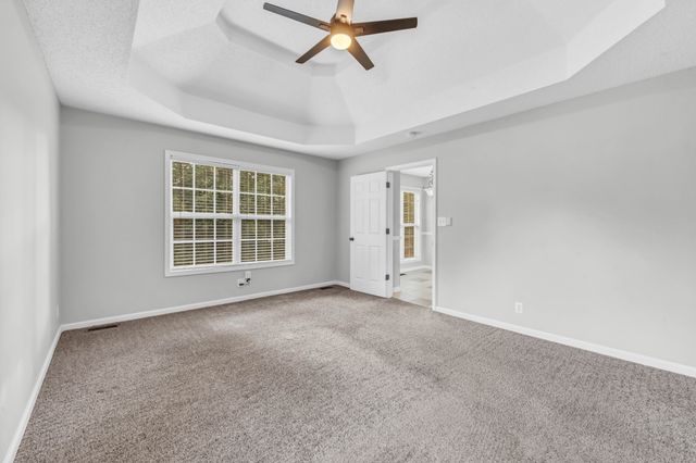 720 Superior Ln, Clarksville, TN 37043