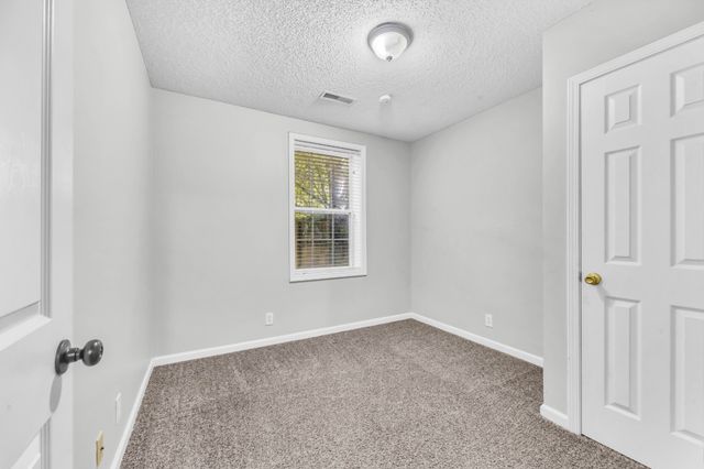 720 Superior Ln, Clarksville, TN 37043