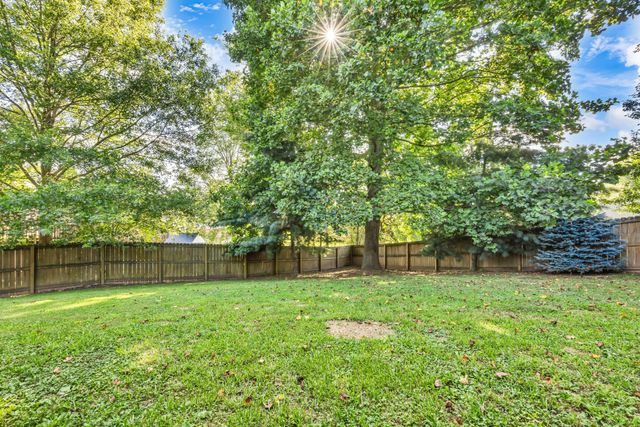 720 Superior Ln, Clarksville, TN 37043
