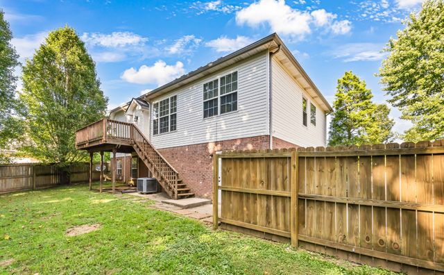 720 Superior Ln, Clarksville, TN 37043