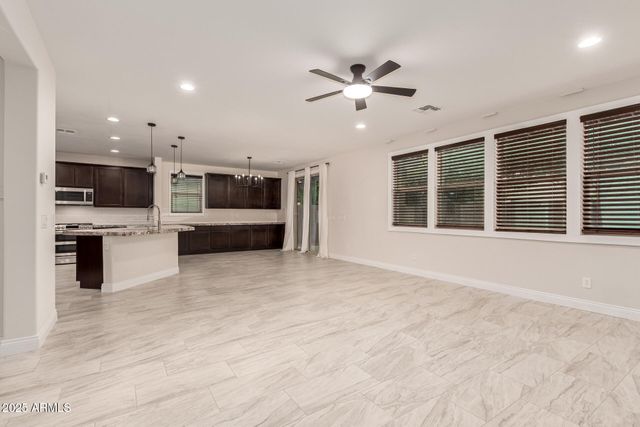 11920 W EL CORTEZ Place, Peoria, AZ 85383