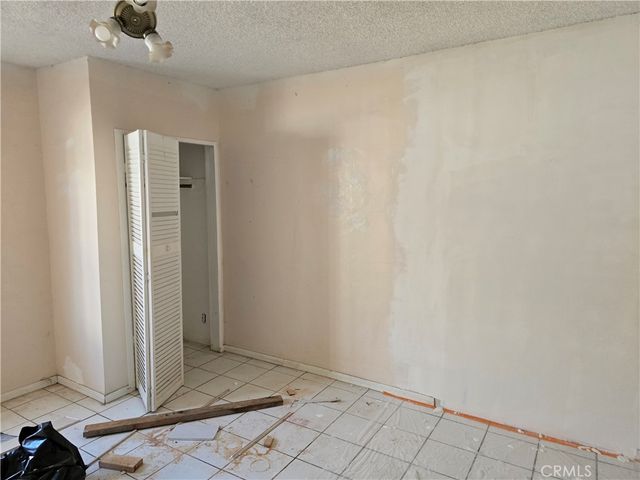 416 N Hobart, Los Angeles, CA 90004