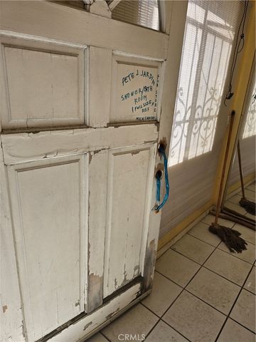 416 N Hobart, Los Angeles, CA 90004