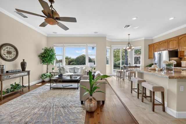 2004 Elvenden Way, Roseville, CA 95661