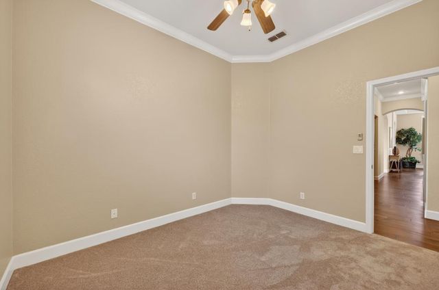 2004 Elvenden Way, Roseville, CA 95661