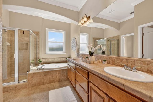 2004 Elvenden Way, Roseville, CA 95661