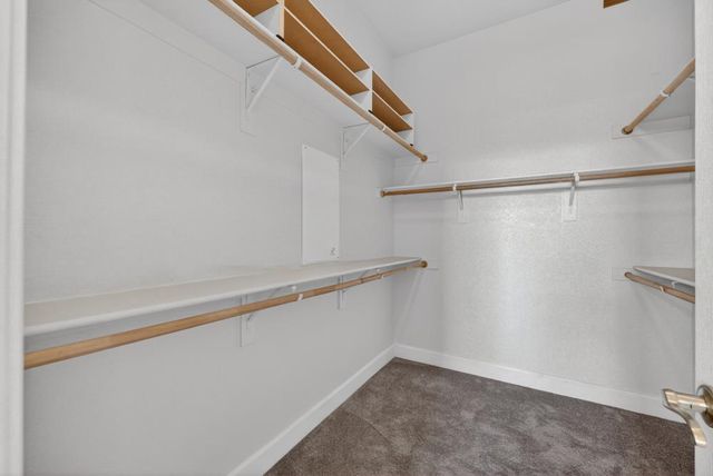 2004 Elvenden Way, Roseville, CA 95661