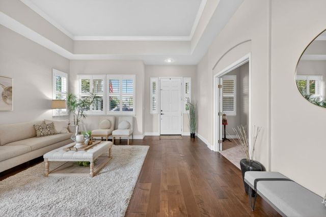 2004 Elvenden Way, Roseville, CA 95661