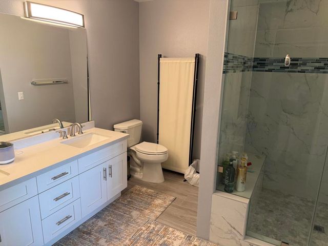 54446 Oaktree, La Quinta, CA 92253