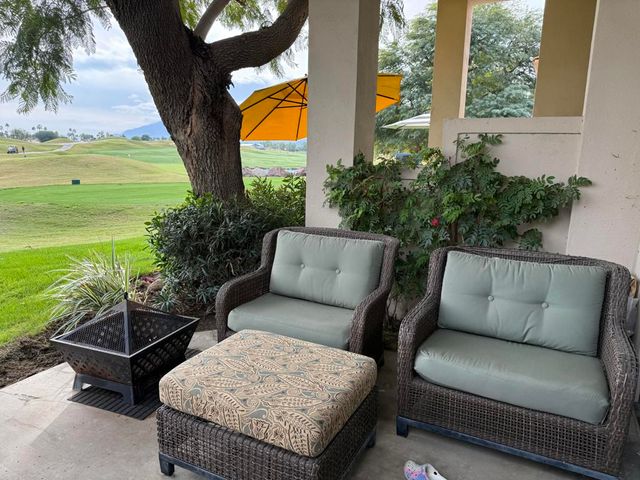 54446 Oaktree, La Quinta, CA 92253