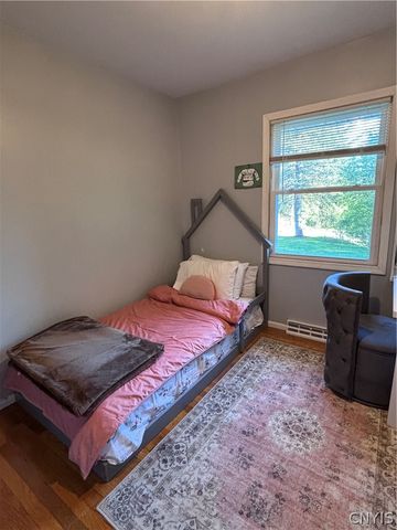 9529 Chapman Road, New Hartford, NY 13413