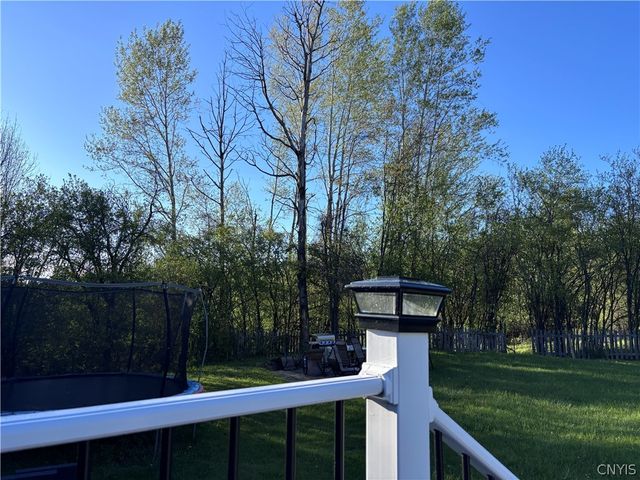 9529 Chapman Road, New Hartford, NY 13413